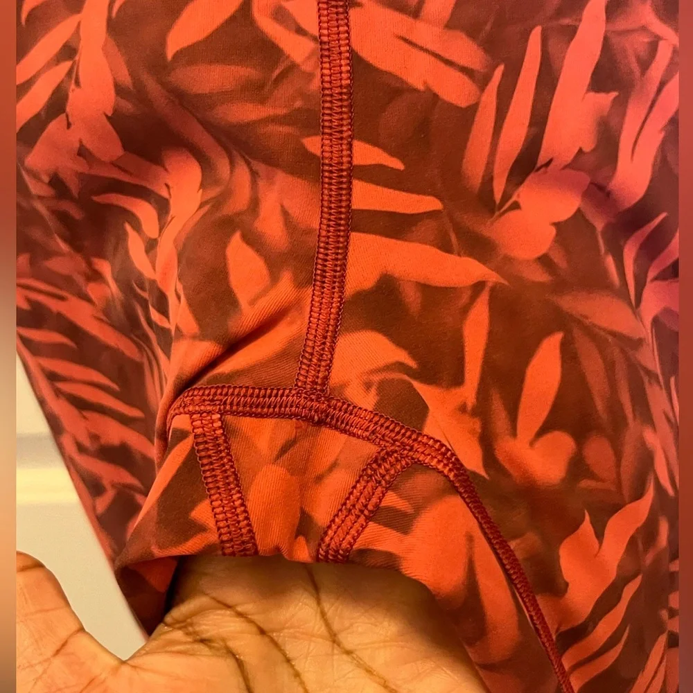 🍋LIKE NEW Lululemon Wunder Under HR 25” - Spray Leaf Fireside Red Multi - Sz 8 - Picture 4 of 12